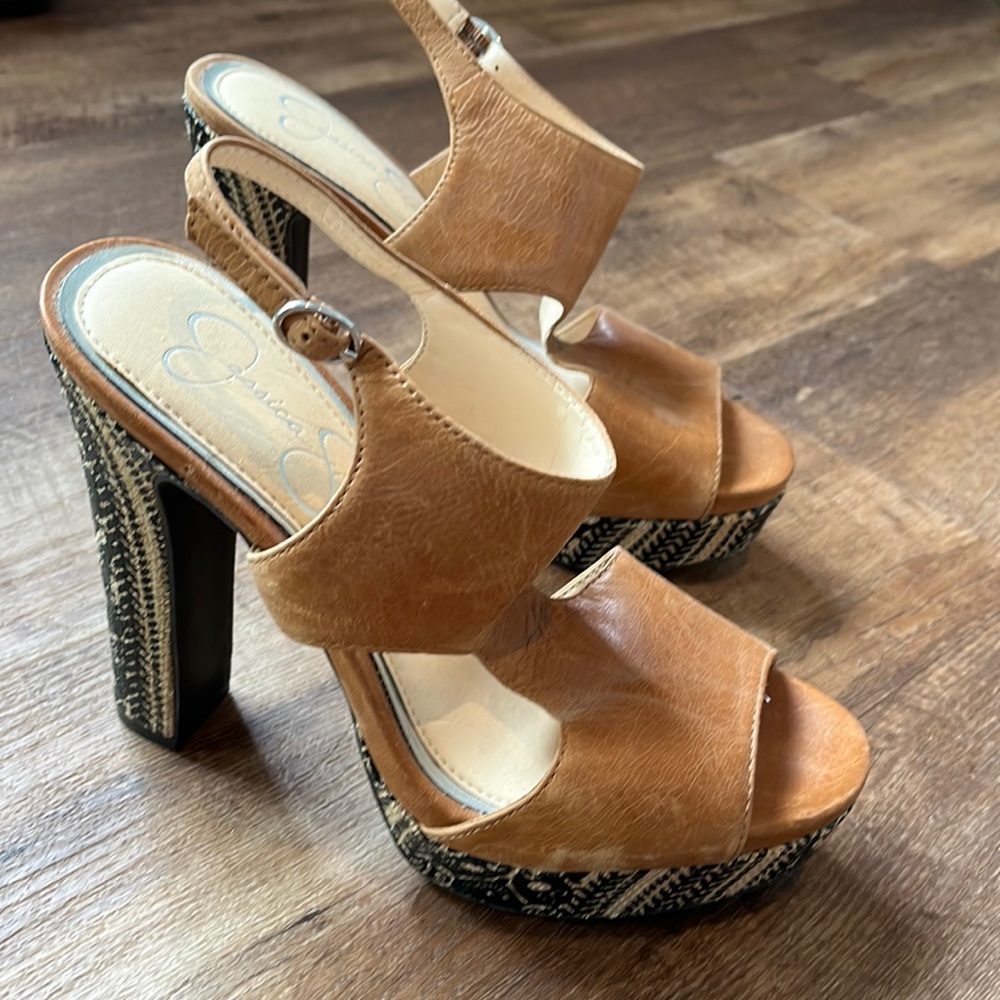 Jessica Simpson platforms